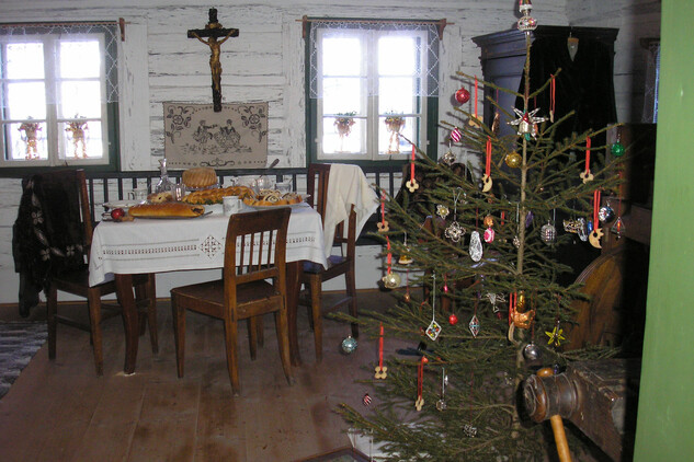 Betlém vánoční, vánočně ozdobený interiér domku č. p. 158 na Betlémě